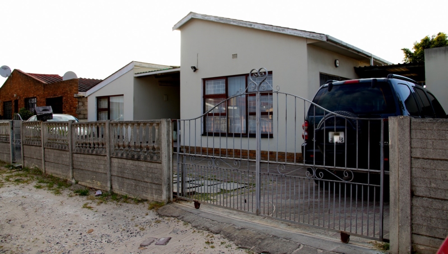 4 Bedroom Property for Sale in Belhar Western Cape